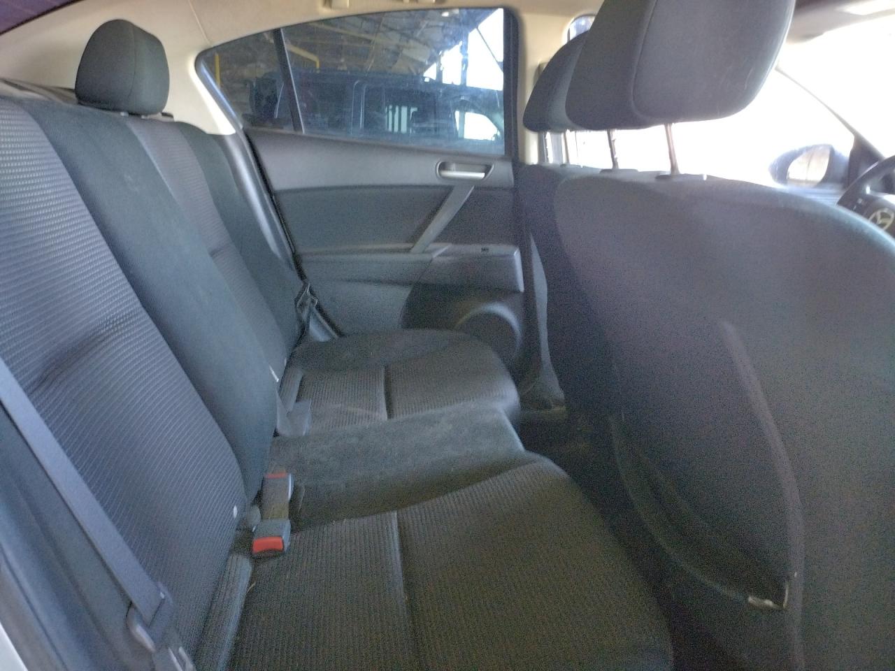 Photo 6 from auction – 2012 MAZDA 3 I with VIN JM1BL1UGXC1582667