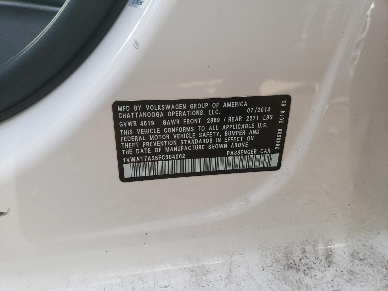 Photo 10 from auction – 2015 VOLKSWAGEN PASSAT S with VIN 1VWAT7A35FC004062