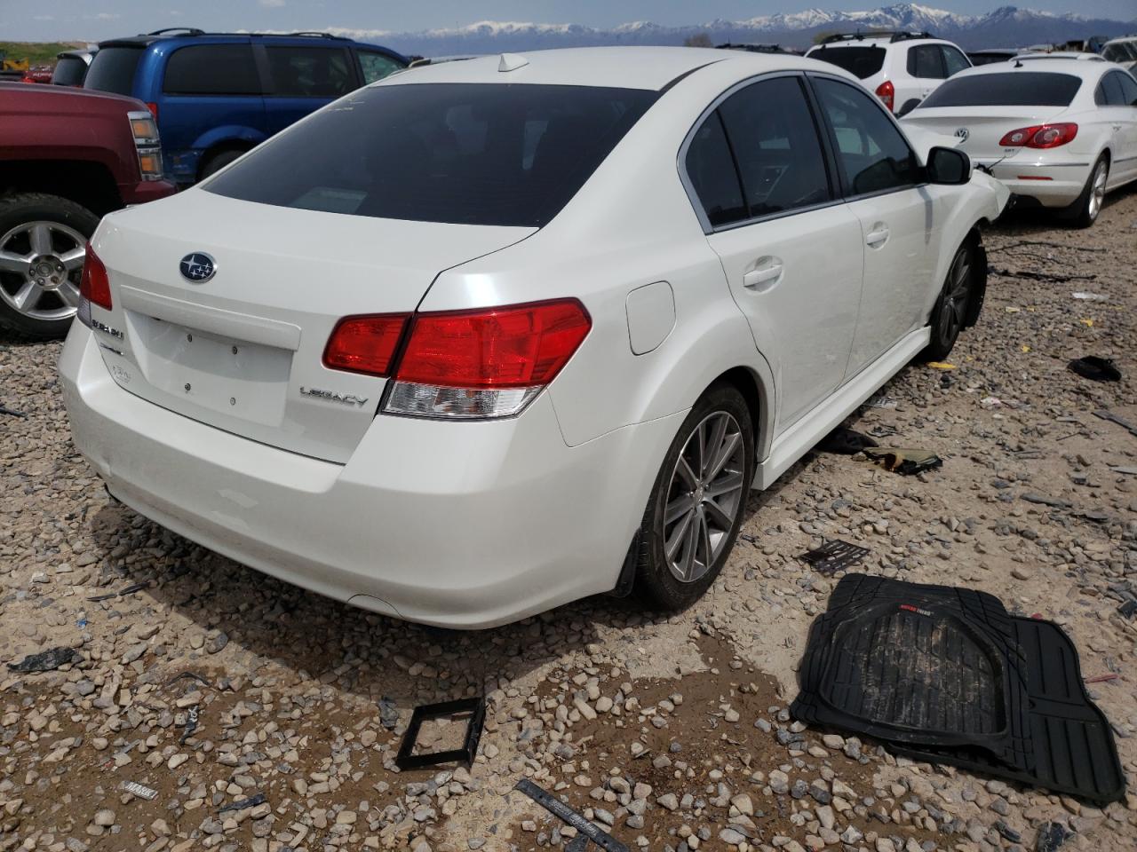 Photo 4 from auction – 2014 SUBARU LEGACY 2.5 with VIN 4S3BMCJ60E3017534