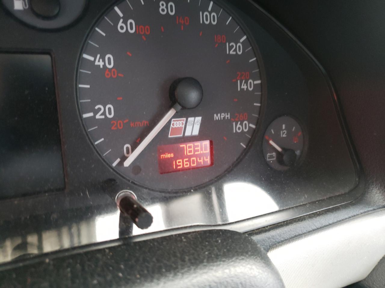 Photo 8 from auction – 2000 AUDI S4 2.7 QUA with VIN WAUDD68D7YA094784