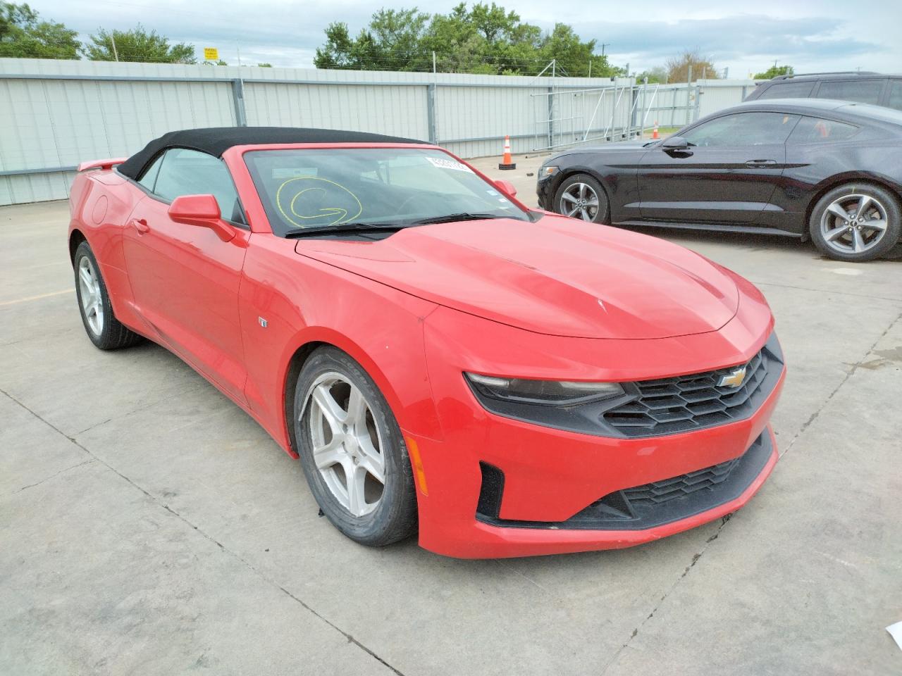 CHEVROLET CAMARO LS 2019 with VIN 1G1FB3DX5K0122006 - Photo from auction