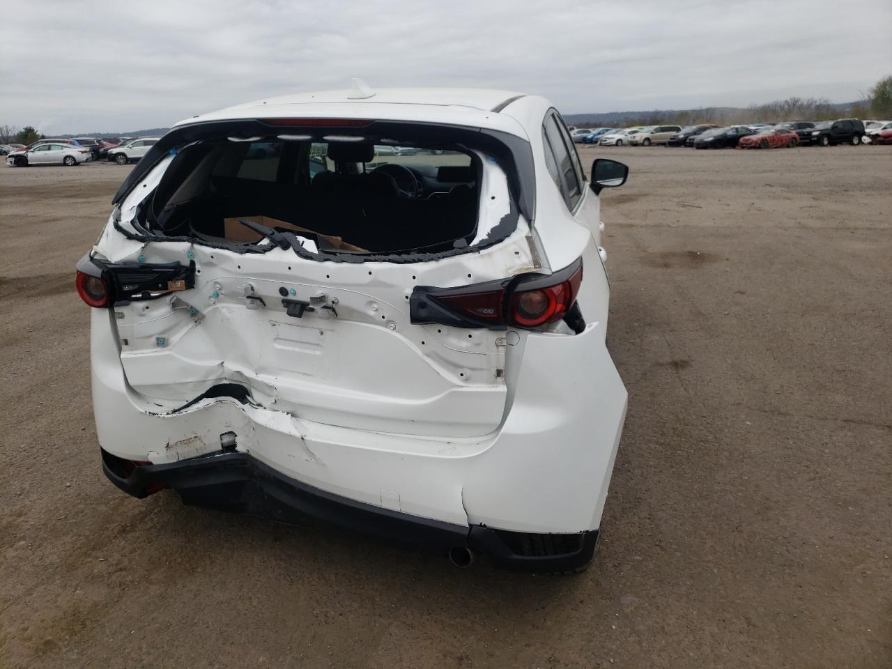 Photo 9 from auction – 2017 MAZDA CX-5 TOURI with VIN JM3KFBCL9H0111674