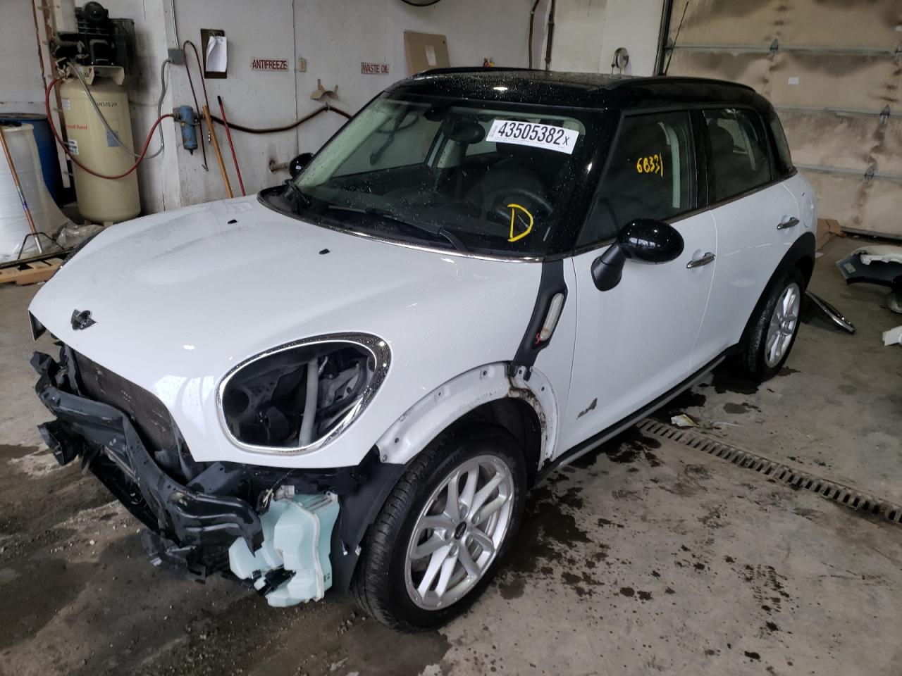 Photo 2 from auction – 2016 MINI COOPER S C with VIN WMWZC5C50GWU03872