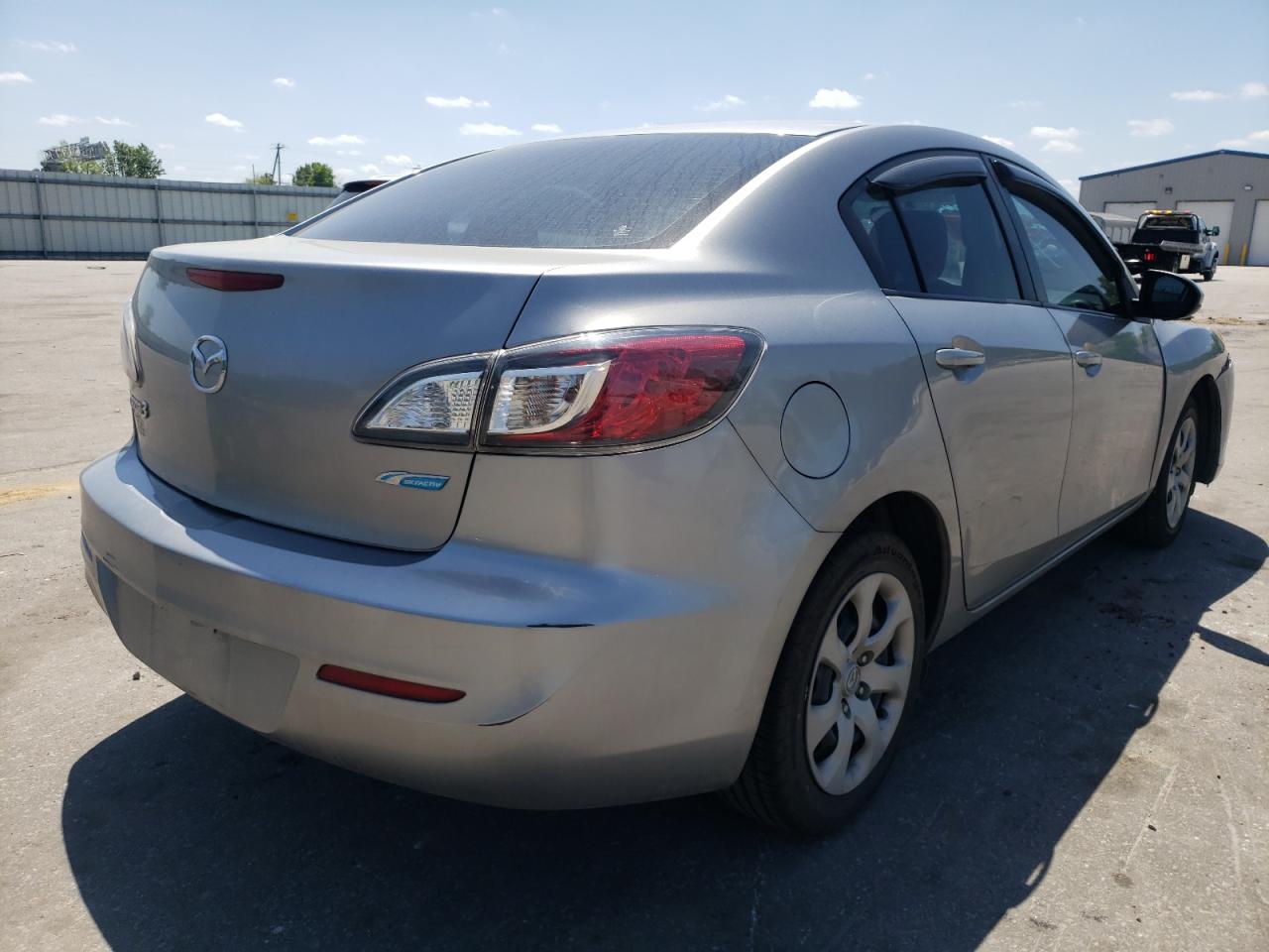 Photo 4 from auction – 2013 MAZDA 3 I with VIN JM1BL1U72D1815572