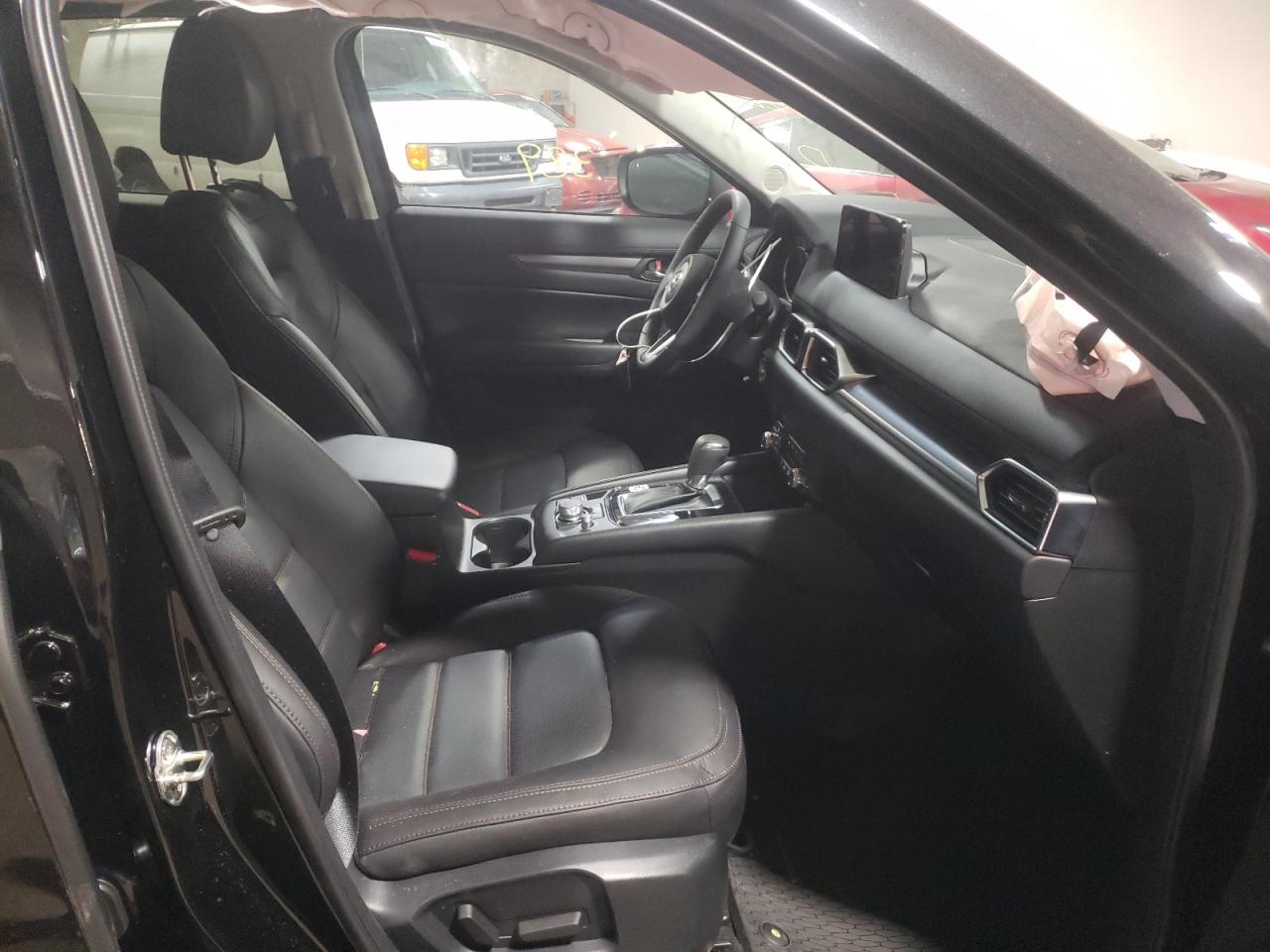 Photo 5 from auction – 2022 MAZDA CX-5 PREFE with VIN JM3KFBCM7N1563363