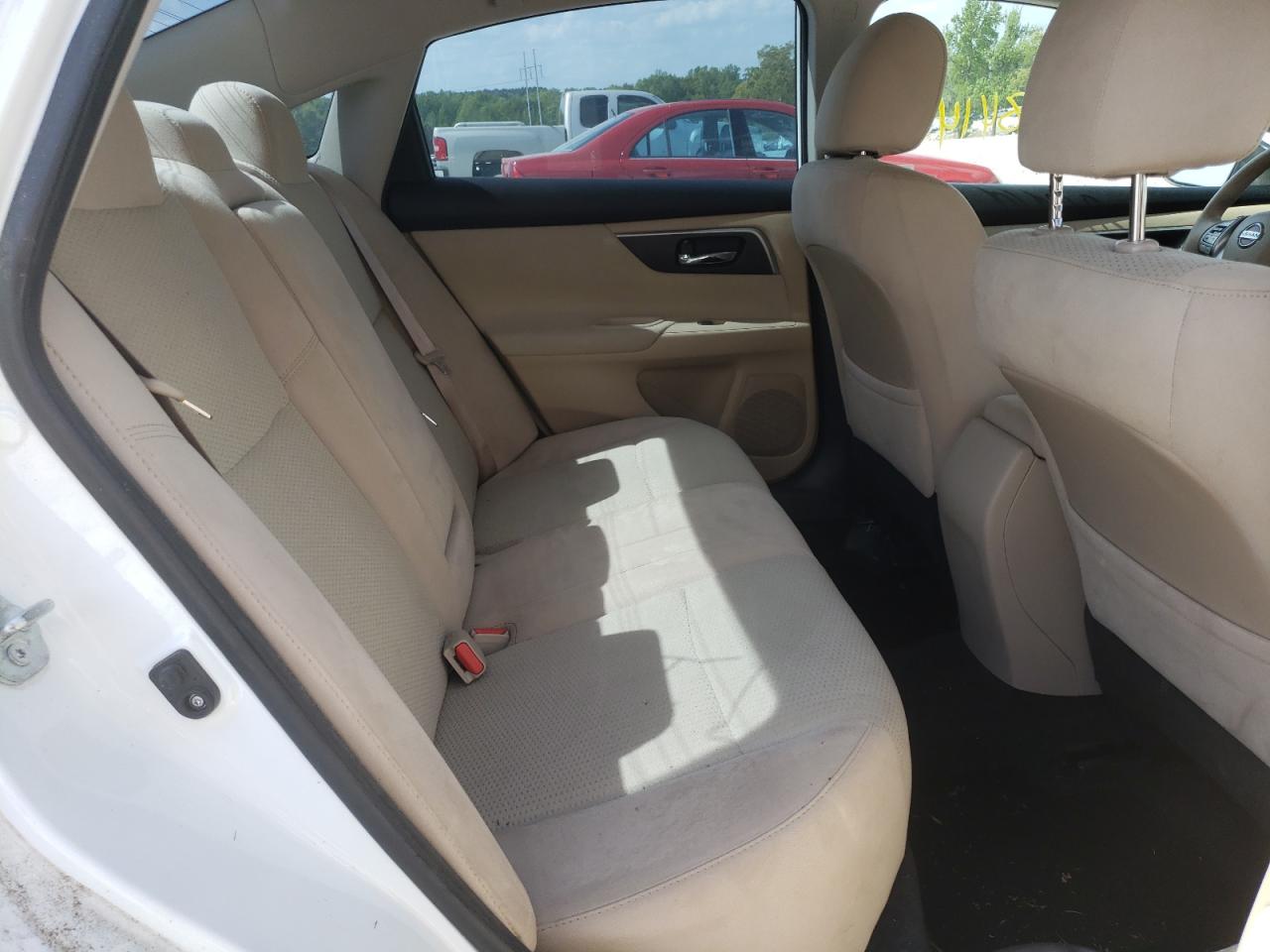 Photo 6 from auction – 2015 NISSAN ALTIMA 2.5 with VIN 1N4AL3AP3FC217578