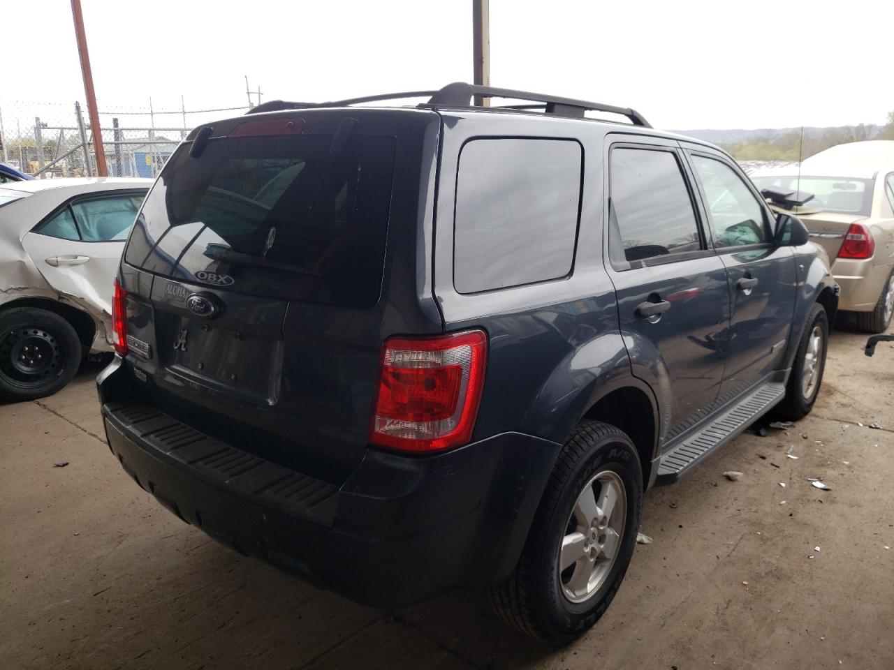 Photo 4 from auction – 2008 FORD ESCAPE XLT with VIN 1FMCU031X8KA86998