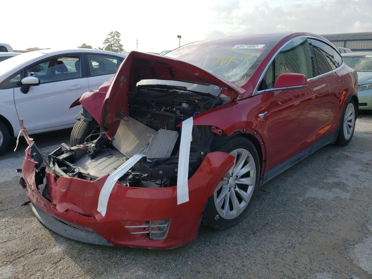 Photo 2 from auction – 2017 TESLA MODEL X with VIN 5YJXCDE2XHF040218