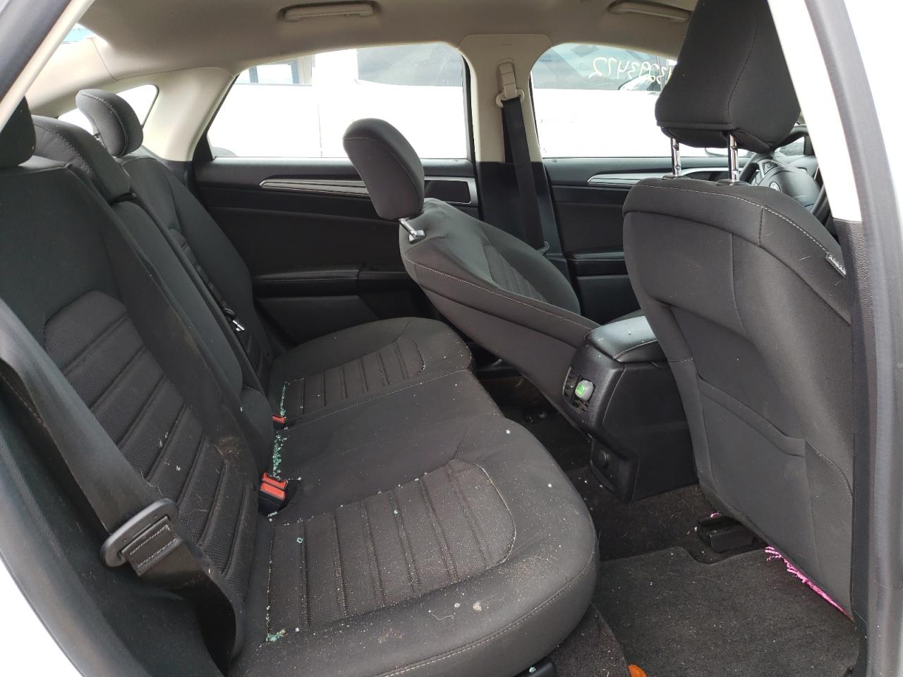 Photo 6 from auction – 2020 FORD FUSION SE with VIN 3FA6P0LU2LR214941