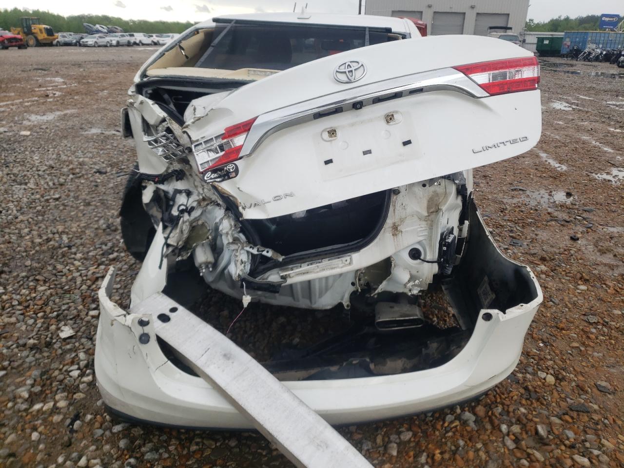 Photo 9 from auction – 2013 TOYOTA AVALON BAS with VIN 4T1BK1EB5DU068338