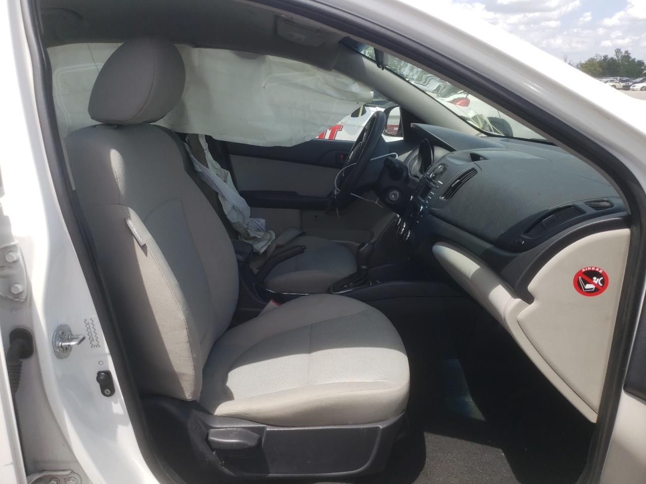 Photo 5 from auction – 2012 KIA FORTE EX with VIN KNAFU4A28C5634599