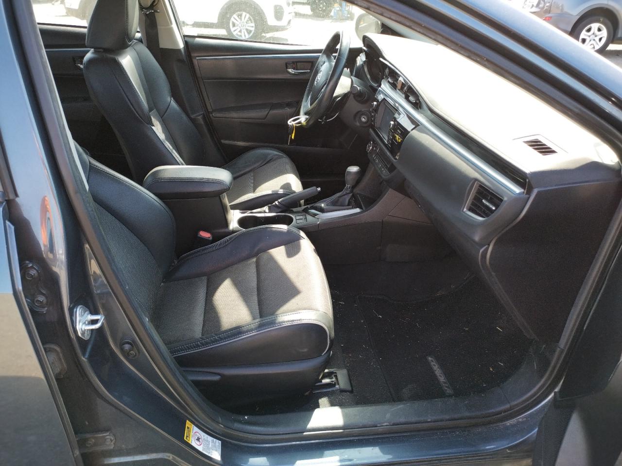 Photo 5 from auction – 2016 TOYOTA COROLLA L with VIN 5YFBURHE4GP551954