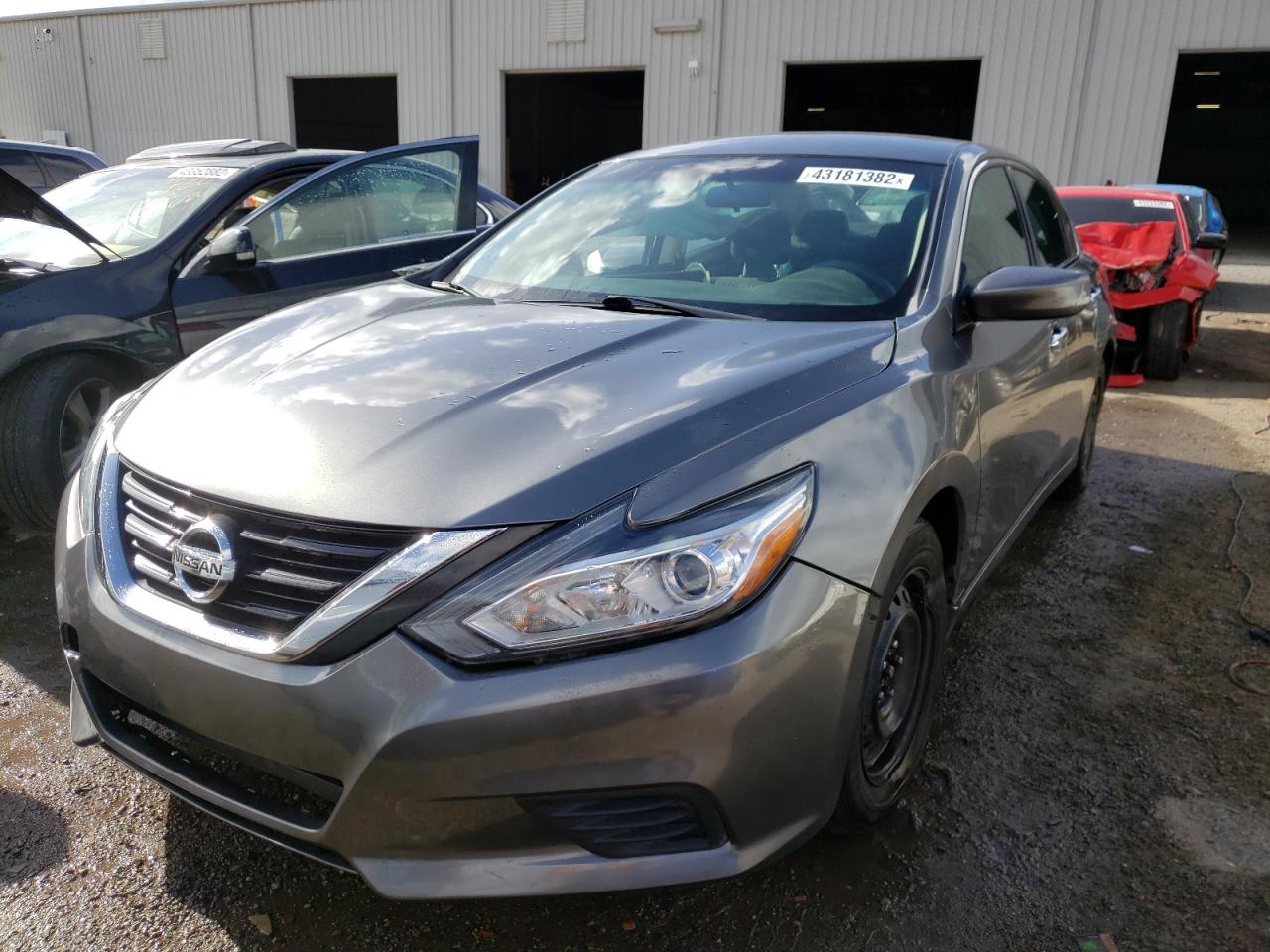 Photo 2 from auction – 2017 NISSAN ALTIMA 2.5 with VIN 1N4AL3AP2HC493642