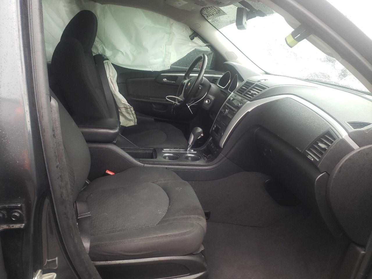 Photo 5 from auction – 2012 CHEVROLET TRAVERSE L with VIN 1GNKRJED7CJ281803
