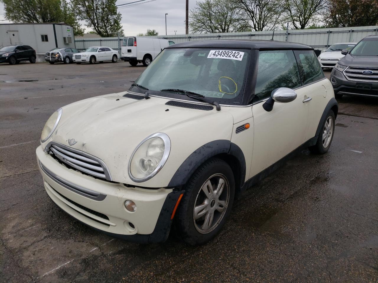 Photo 2 from auction – 2006 MINI COOPER with VIN WMWRC33566TK15832