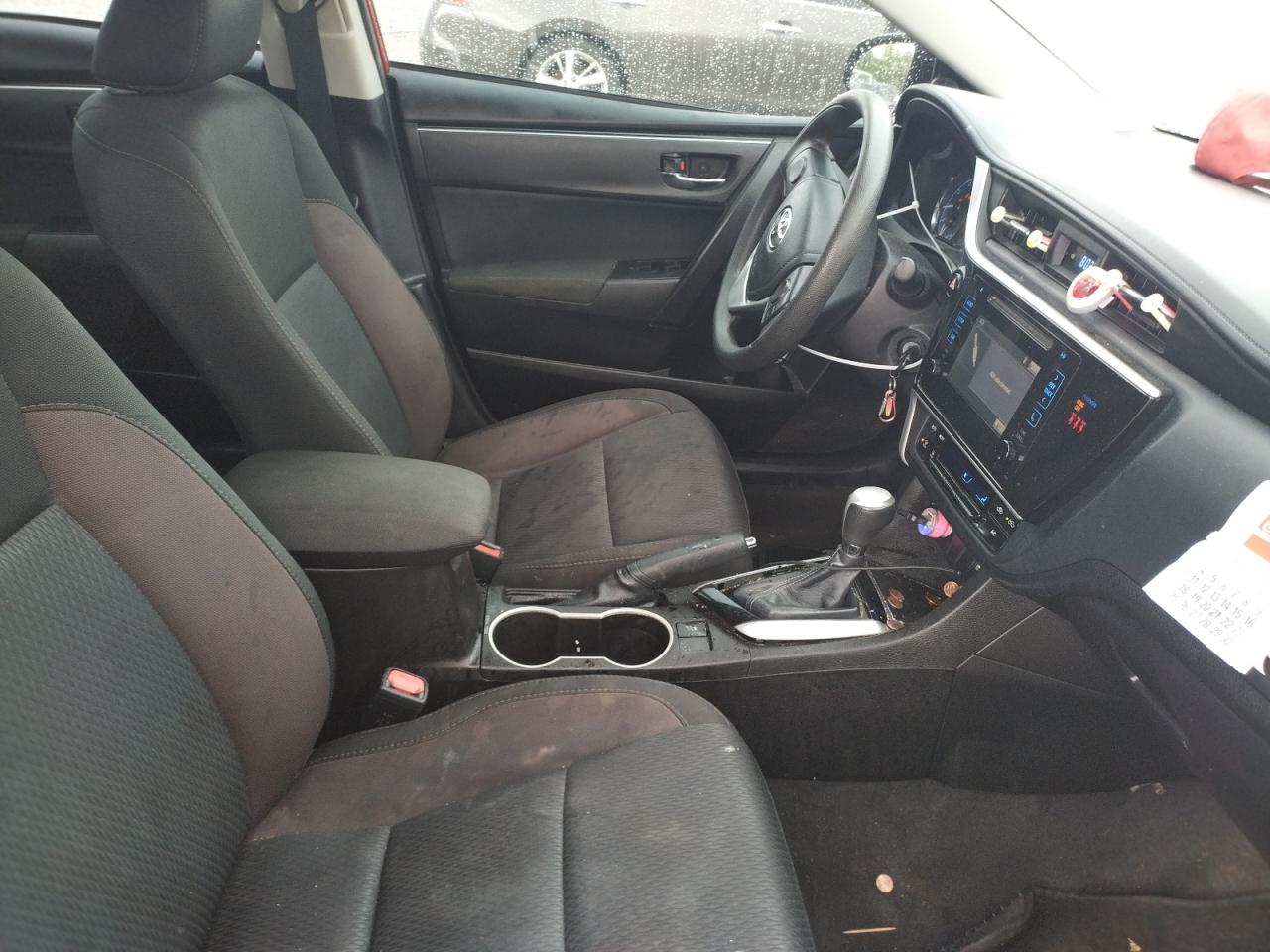 Photo 5 from auction – 2018 TOYOTA COROLLA L with VIN 5YFBURHE7JP794438