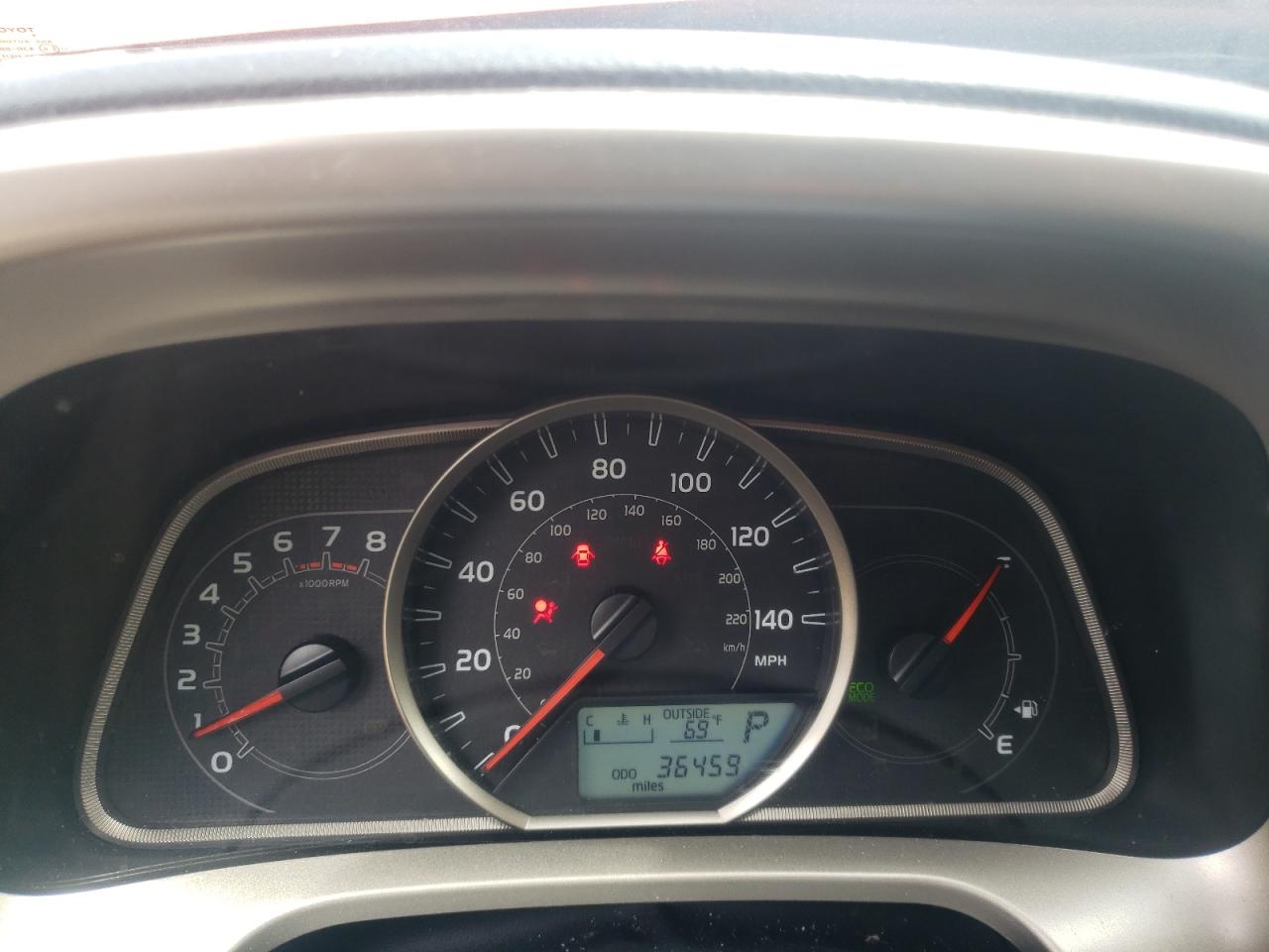 Photo 8 from auction – 2015 TOYOTA RAV4 XLE with VIN JTMRFREV5FJ034520