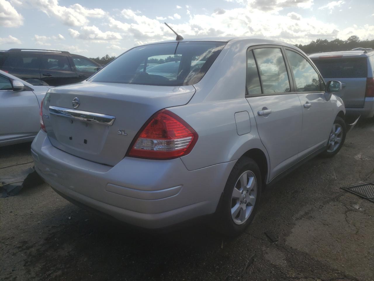 Photo 4 from auction – 2010 NISSAN VERSA S with VIN 3N1BC1APXAL417134