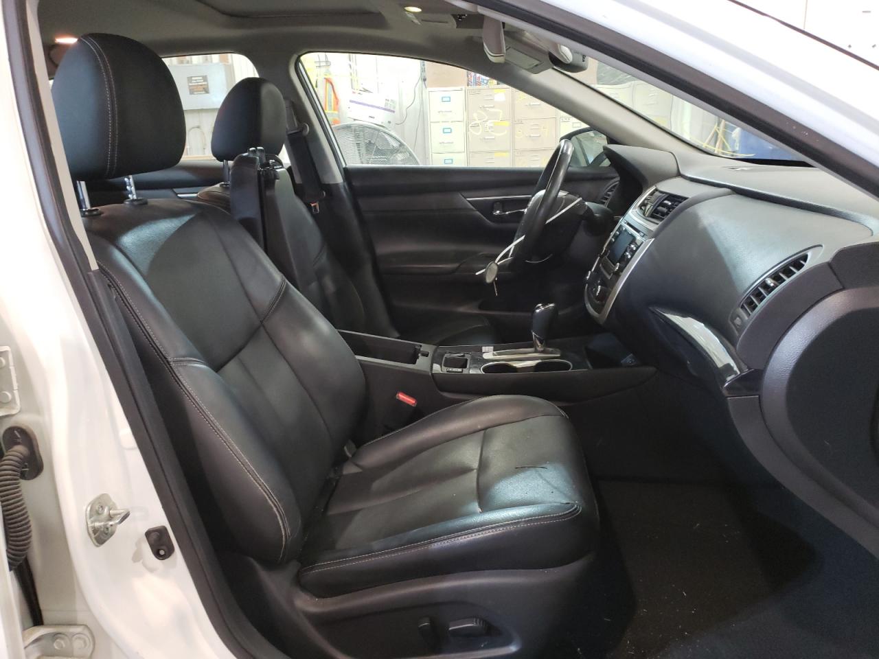 Photo 5 from auction – 2017 NISSAN ALTIMA 2.5 with VIN 1N4AL3AP9HC472805