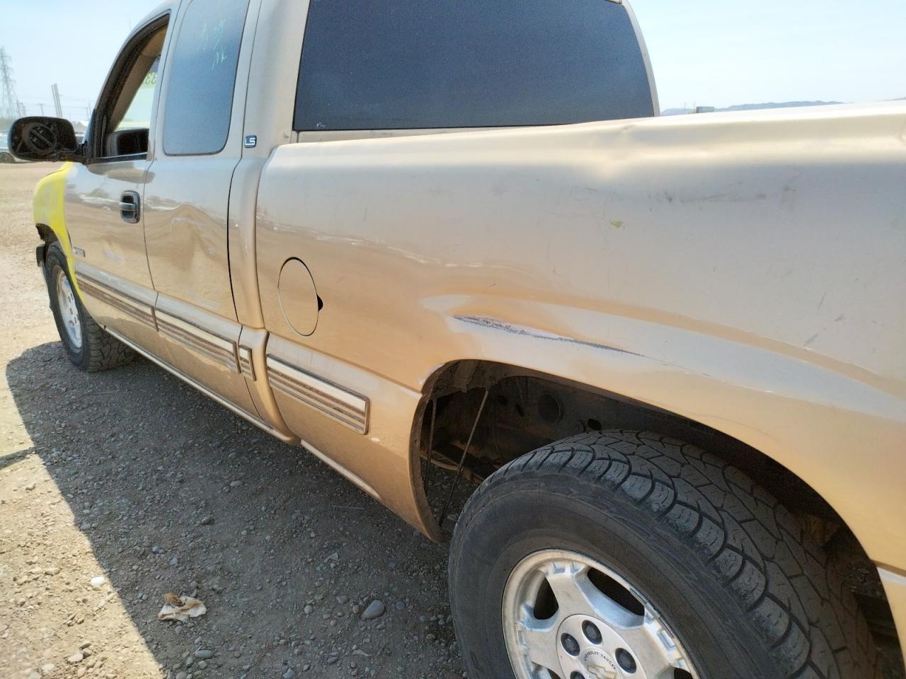 Photo 9 from auction – 2001 CHEVROLET SILVERADO with VIN 2GCEC19TX11178021