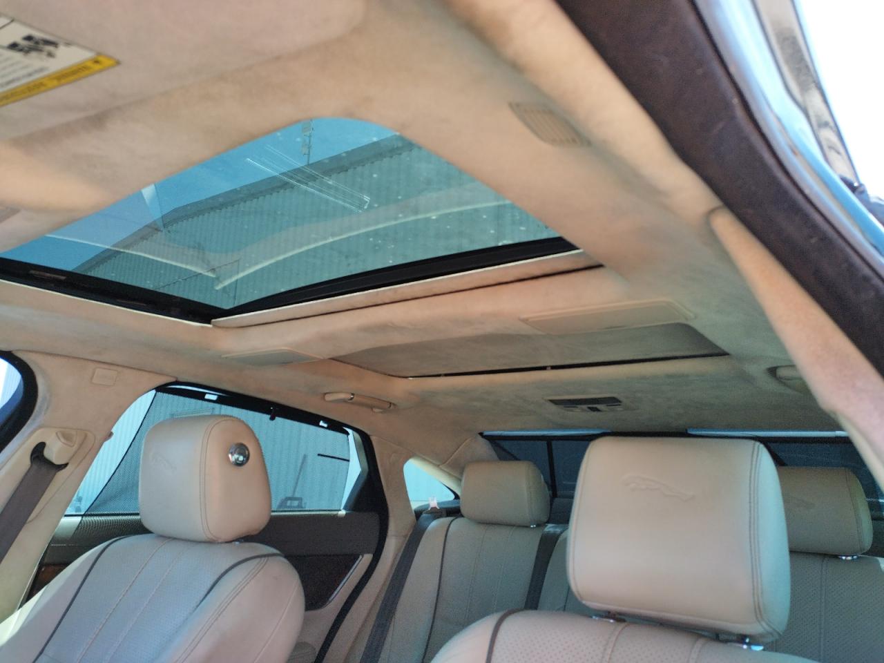 Photo 9 from auction – 2011 JAGUAR XJL SUPERC with VIN SAJWA2GE5BMV07347