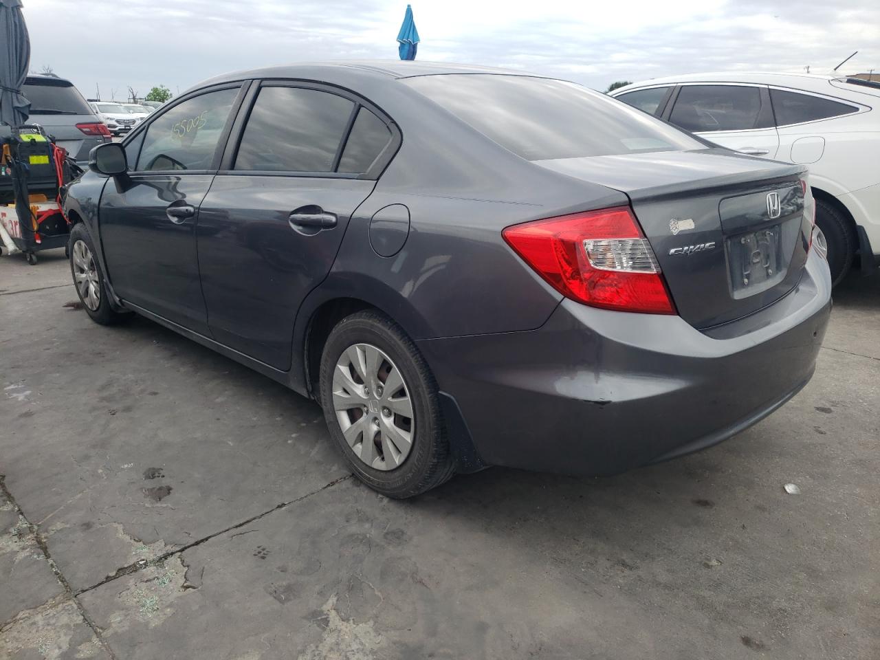 Фото 3 с аукциона – 2012 HONDA CIVIC LX с VIN 2HGFB2F52CH537697