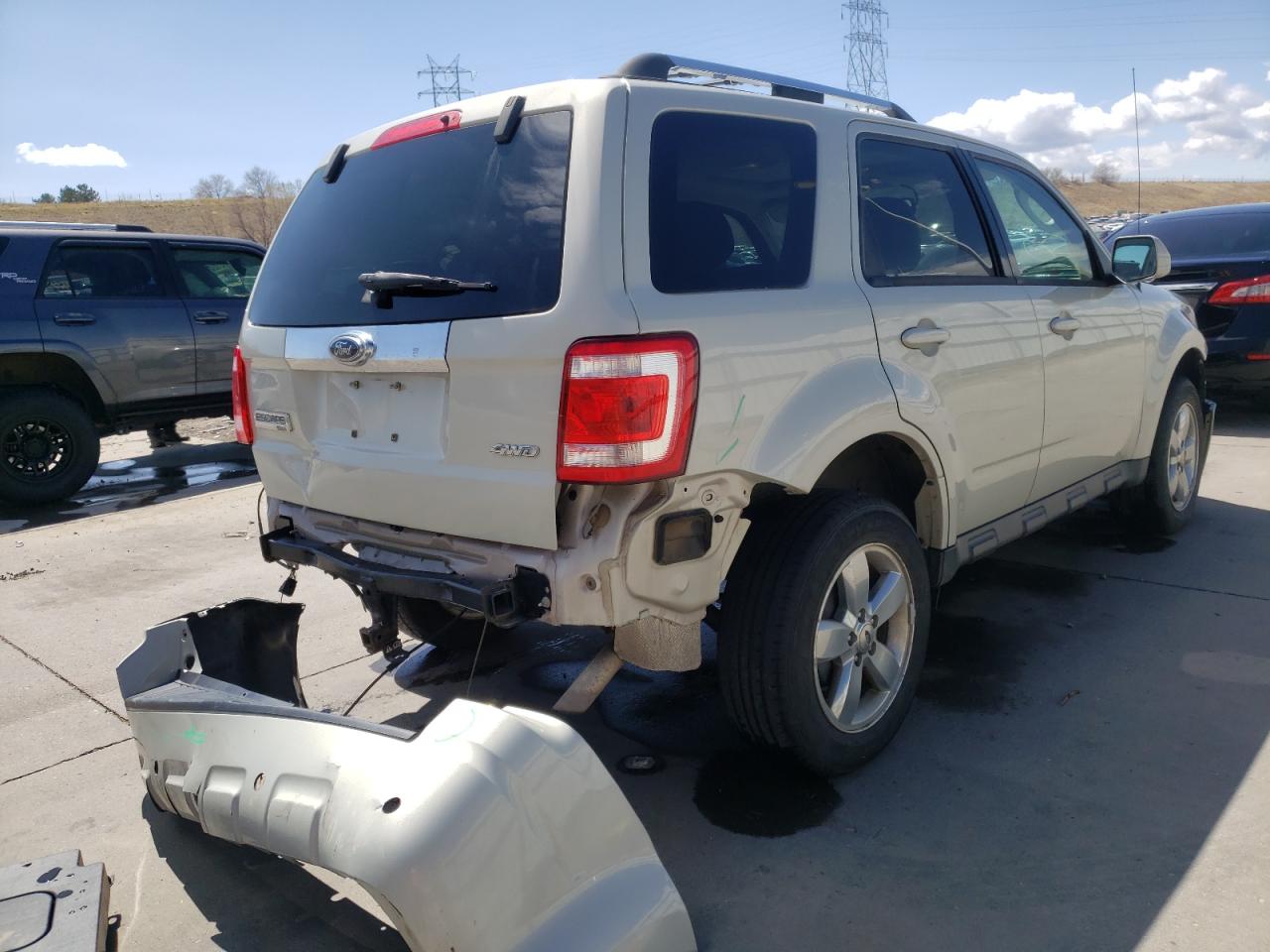 Photo 4 from auction – 2009 FORD ESCAPE LIM with VIN 1FMCU94G29KB79068