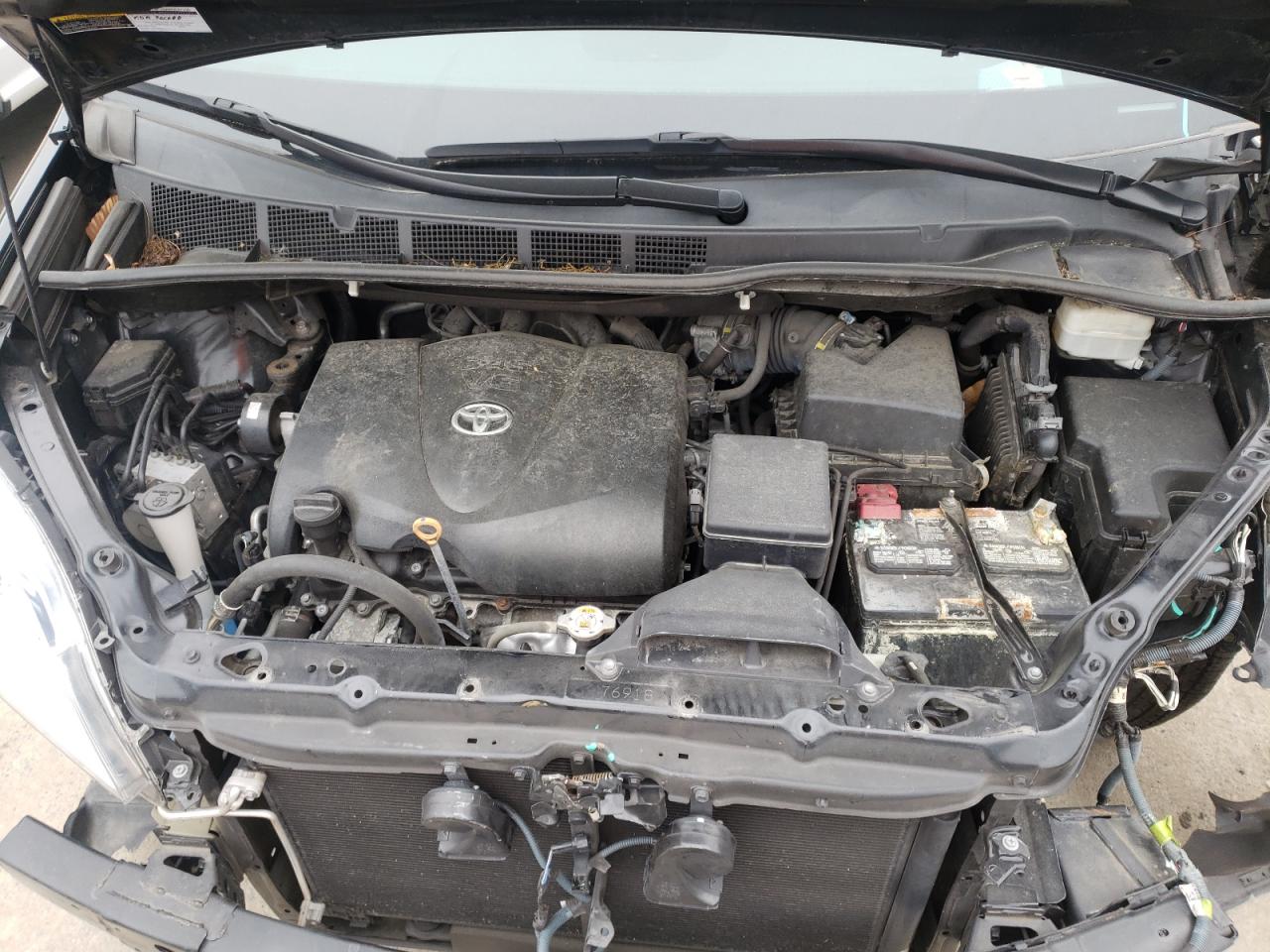 Photo 7 from auction – 2018 TOYOTA SIENNA LE with VIN 5TDKZ3DC5JS959493