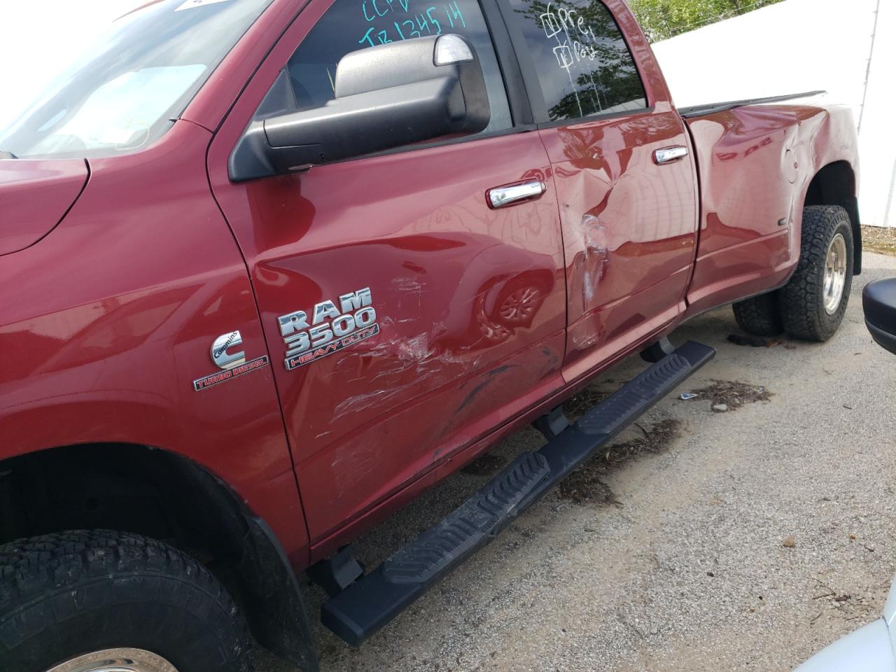 Photo 9 from auction – 2015 RAM 3500 SLT with VIN 3C63RPHL1FG555559