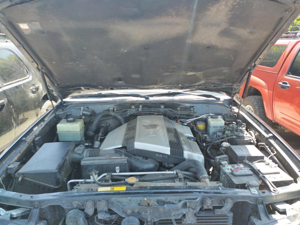 Photo 7 from auction – 2001 LEXUS LX 470 with VIN JTJHT00W713502726