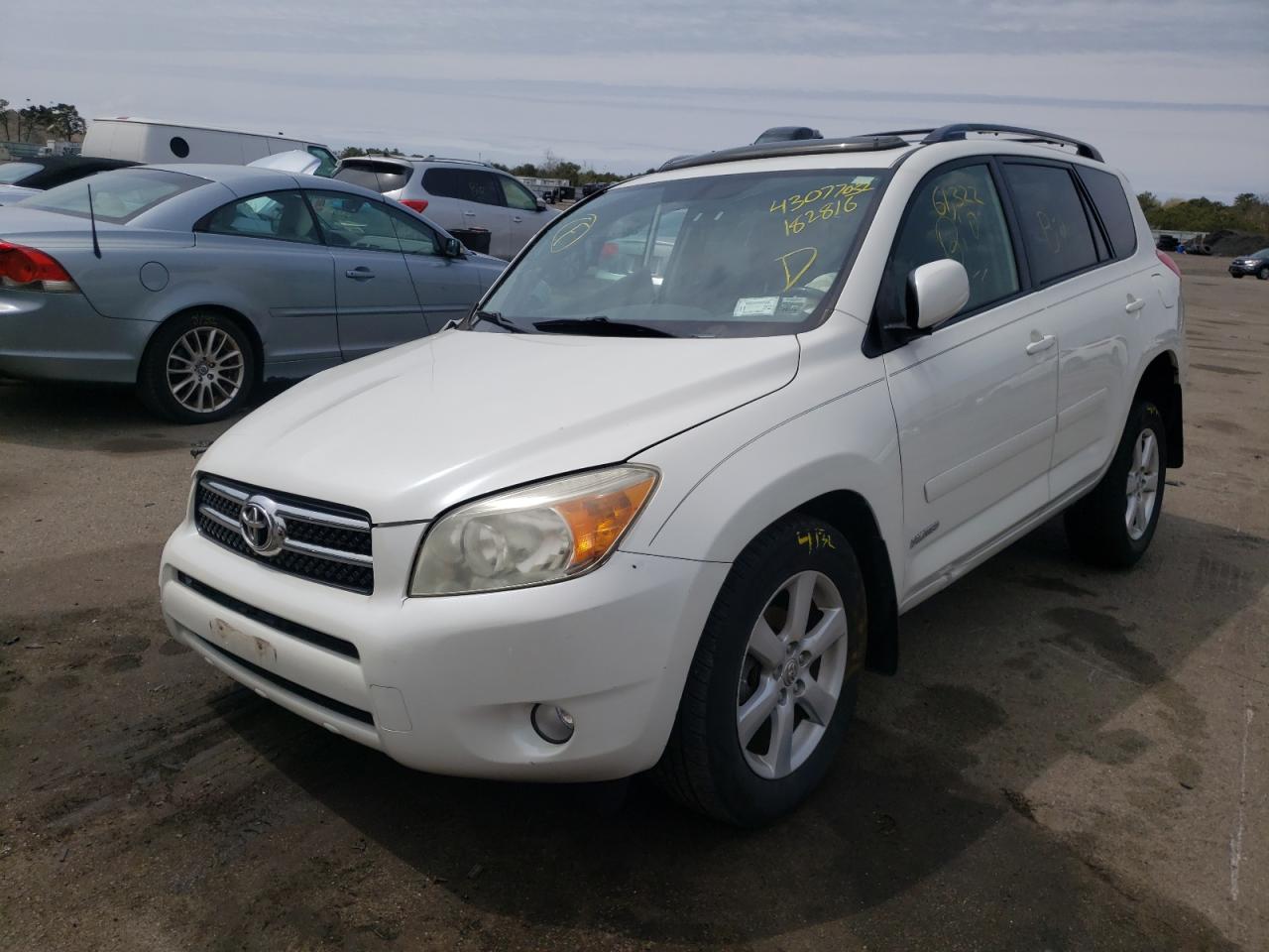 Photo 2 from auction – 2008 TOYOTA RAV4 LIMIT with VIN JTMBD31V185182816
