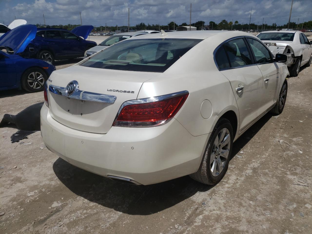 Photo 4 from auction – 2013 BUICK LACROSSE with VIN 1G4GC5E36DF319813