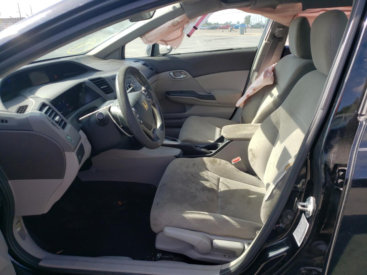 Photo 5 from auction – 2012 HONDA CIVIC LX with VIN 2HGFB2F51CH303602