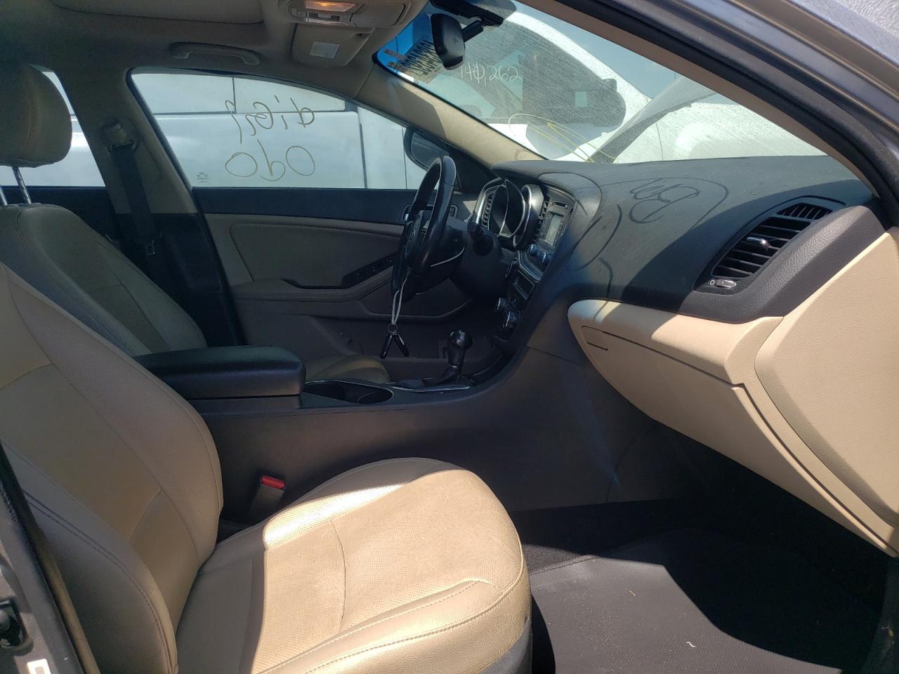 Photo 5 from auction – 2015 KIA OPTIMA EX with VIN 5XXGN4A79FG383706