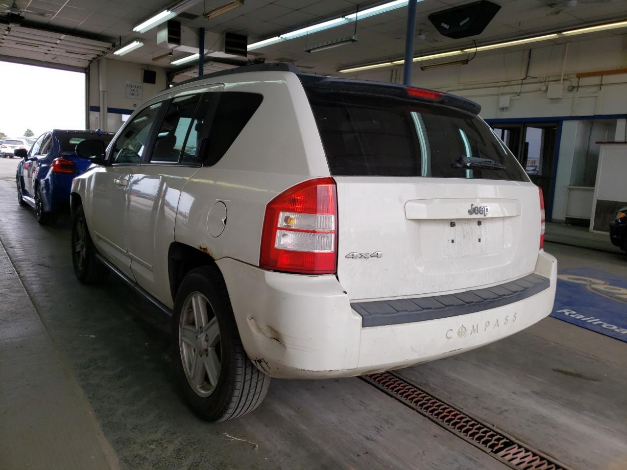 Photo 3 from auction – 2010 JEEP COMPASS SP with VIN 1J4NF4FB8AD501761