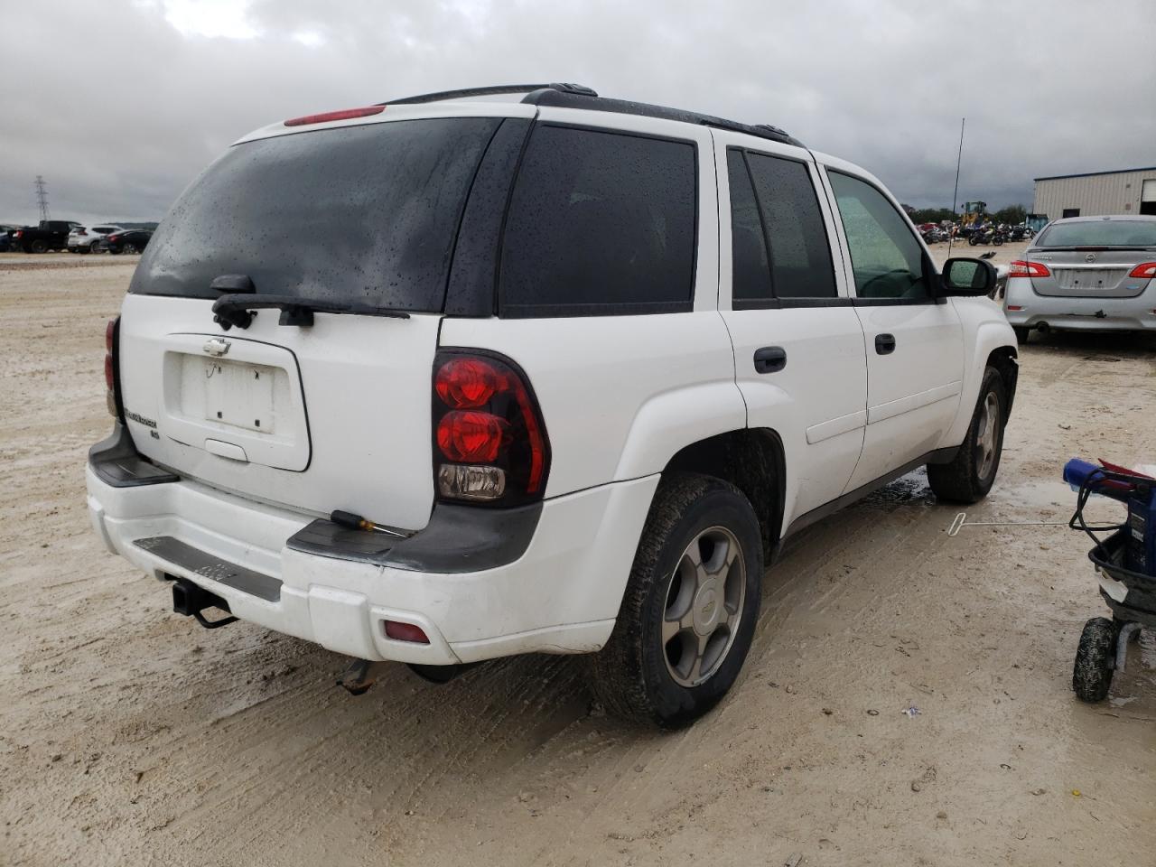 Photo 4 from auction – 2008 CHEVROLET TRAILBLAZE with VIN 1GNDT13S782246028