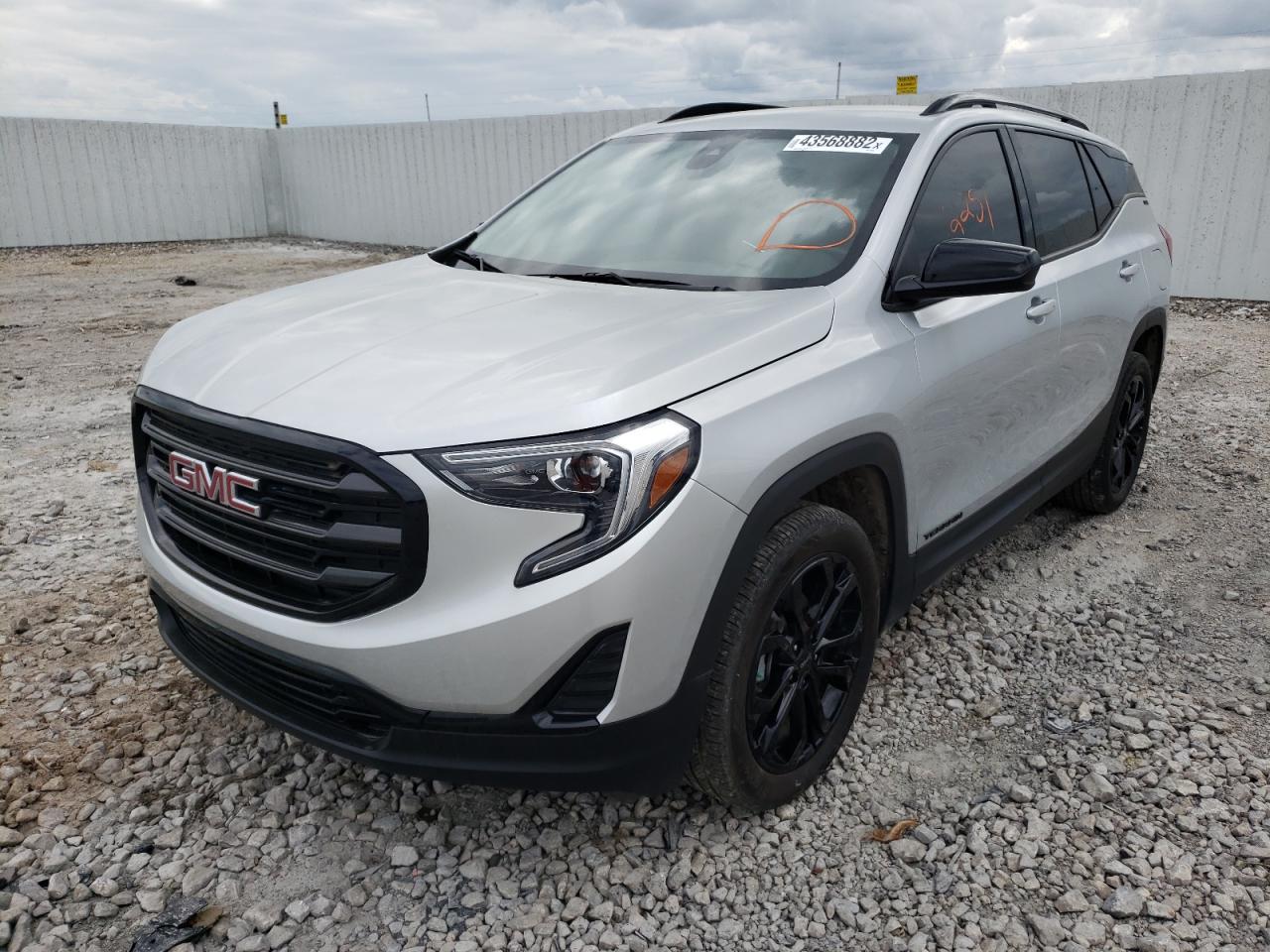Photo 2 from auction – 2020 GMC TERRAIN SL with VIN 3GKALMEV4LL346250