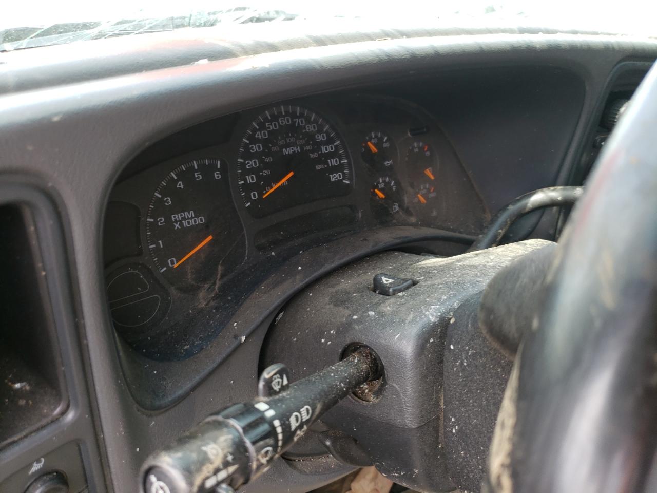Photo 8 from auction – 2003 CHEVROLET SILVERADO with VIN 1GCEC14T23Z304101