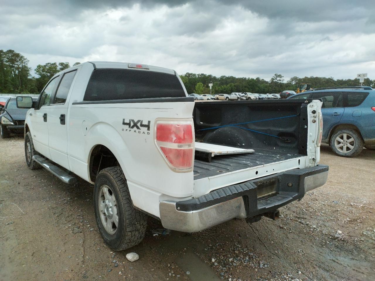 Photo 3 from auction – 2012 FORD F150 SUPER with VIN 1FTFW1ET7CFA47075