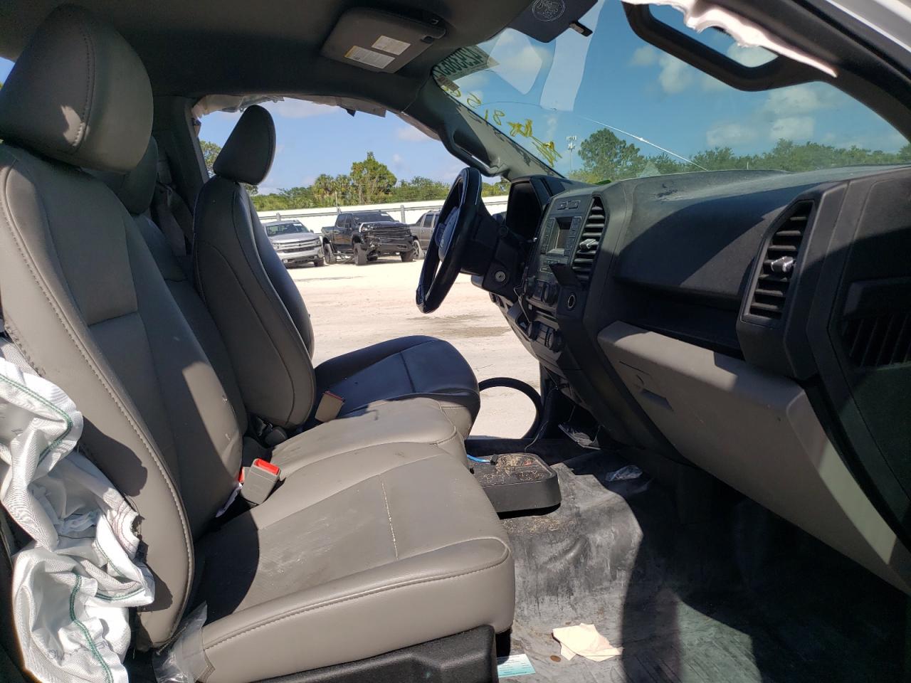 Photo 5 from auction – 2018 FORD F150 with VIN 1FTMF1CB4JKF68115