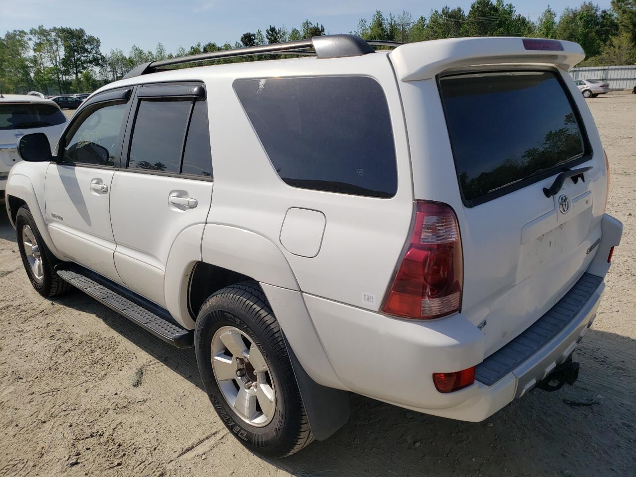Photo 3 from auction – 2004 TOYOTA 4RUNNER SR with VIN JTEBT14R248011504