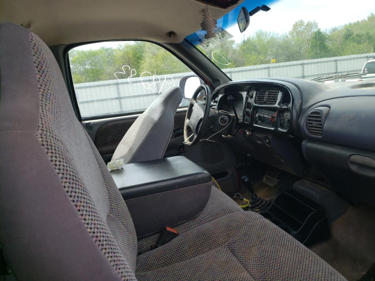 Zdjęcie 5 z aukcji – 1998 DODGE RAM 1500 z VIN 1B7HF16Z0WS530401