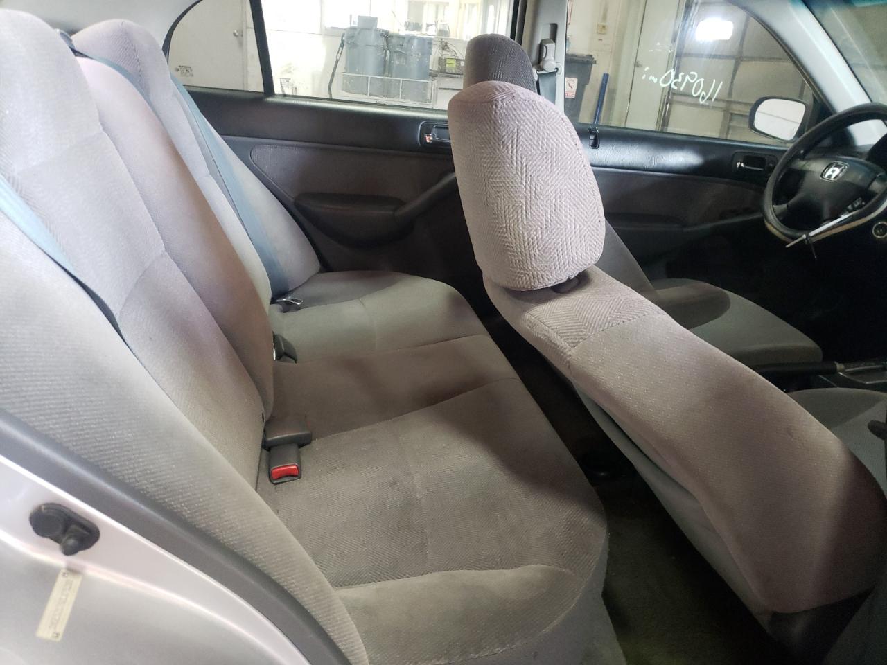 Photo 6 from auction – 2002 HONDA CIVIC DX with VIN 1HGES26752L075280