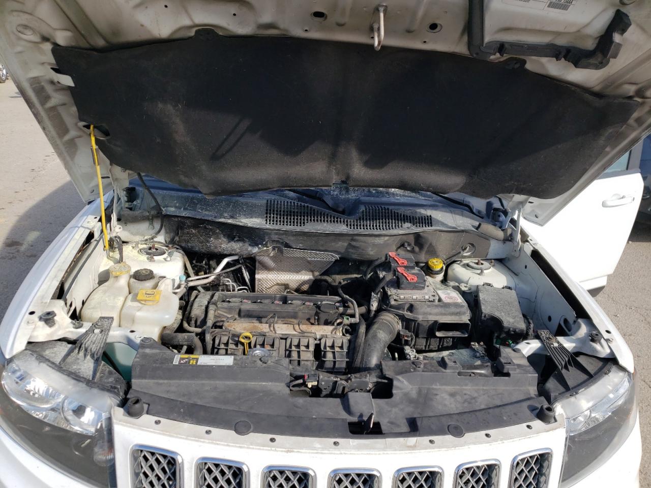 Photo 7 from auction – 2015 JEEP COMPASS LA with VIN 1C4NJDEBXFD259147