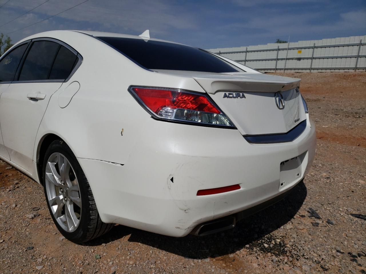 Photo 9 from auction – 2012 ACURA TL with VIN 19UUA9F76CA007171