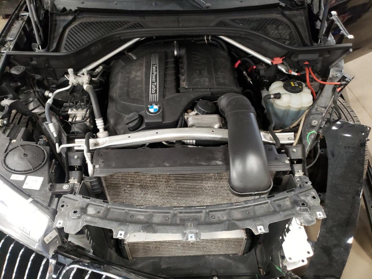 Photo 7 from auction – 2017 BMW X5 XDRIVE3 with VIN 5UXKR0C59H0V66531