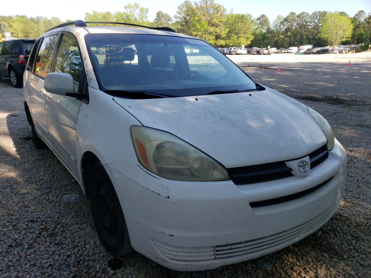 TOYOTA SIENNA CE 2004 with VIN 5TDZA23C94S119075 - Photo from auction
