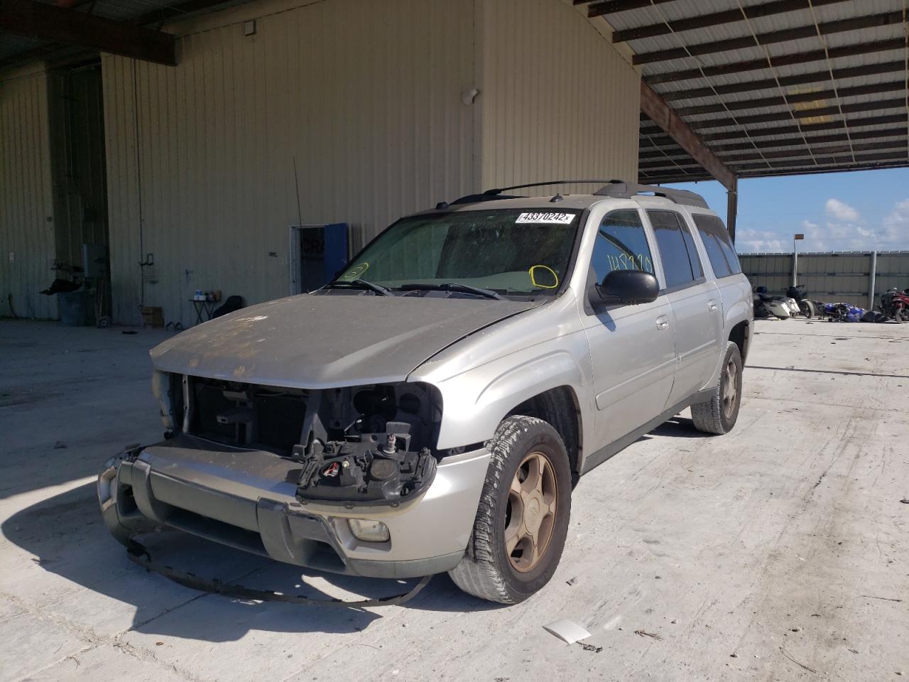Photo 2 from auction – 2005 CHEVROLET TRAILBLAZE with VIN 1GNES16S856180208