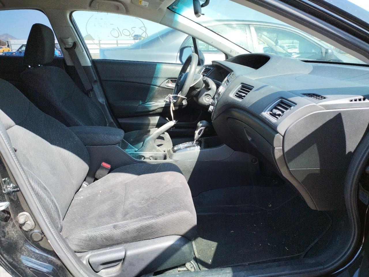 Photo 5 from auction – 2013 HONDA CIVIC LX with VIN 19XFB2F5XDE208032