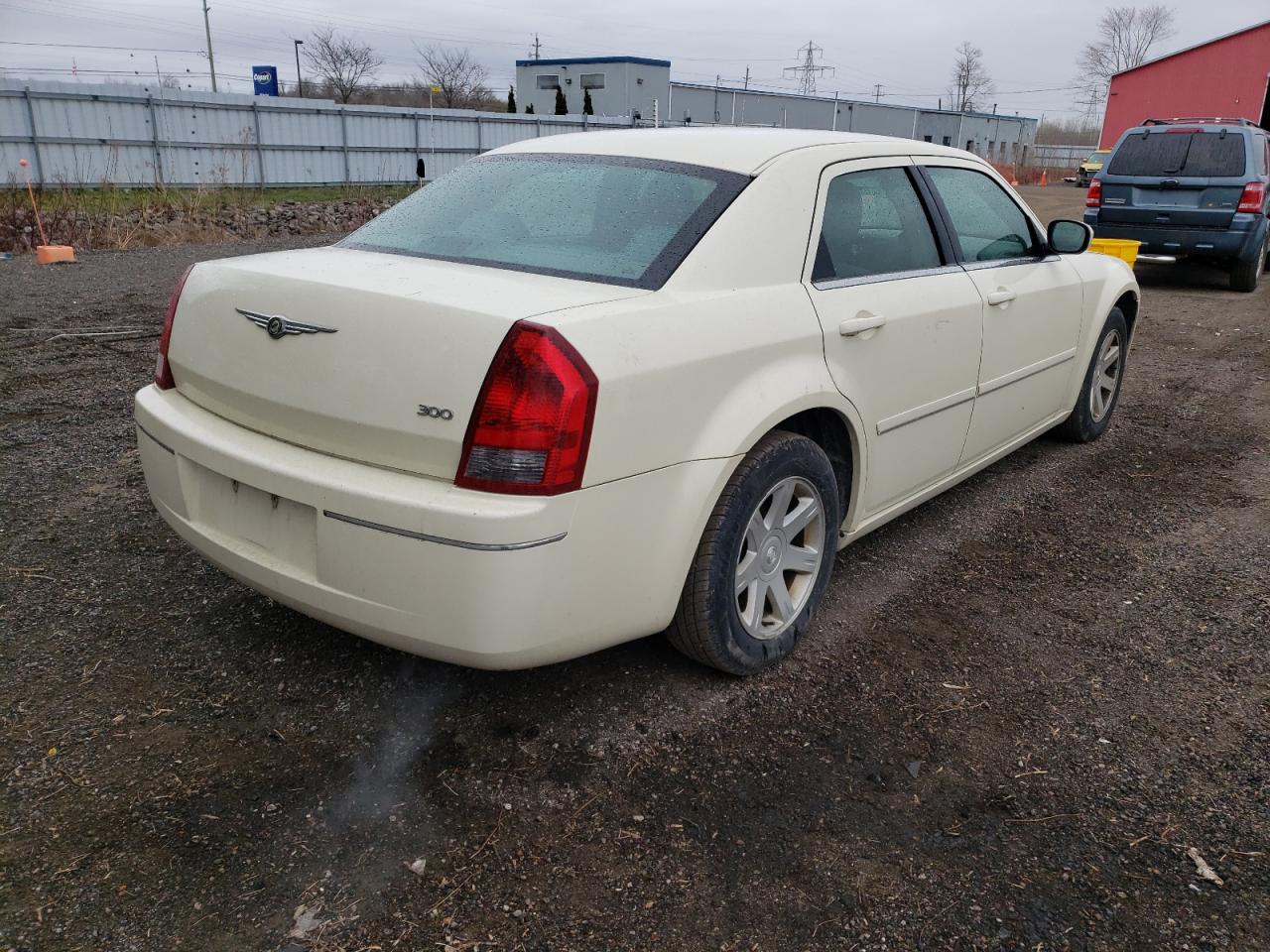 Photo 4 from auction – 2005 CHRYSLER 300 TOURIN with VIN 2C3JA53G85H584940